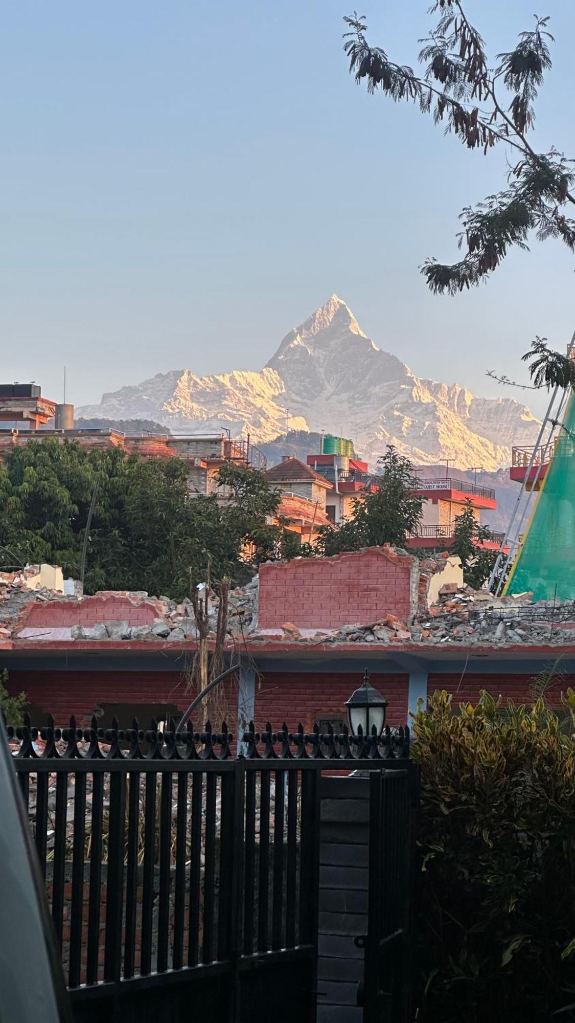 New Pokhara Lodge - Pokhara Lakeside Экстерьер фото