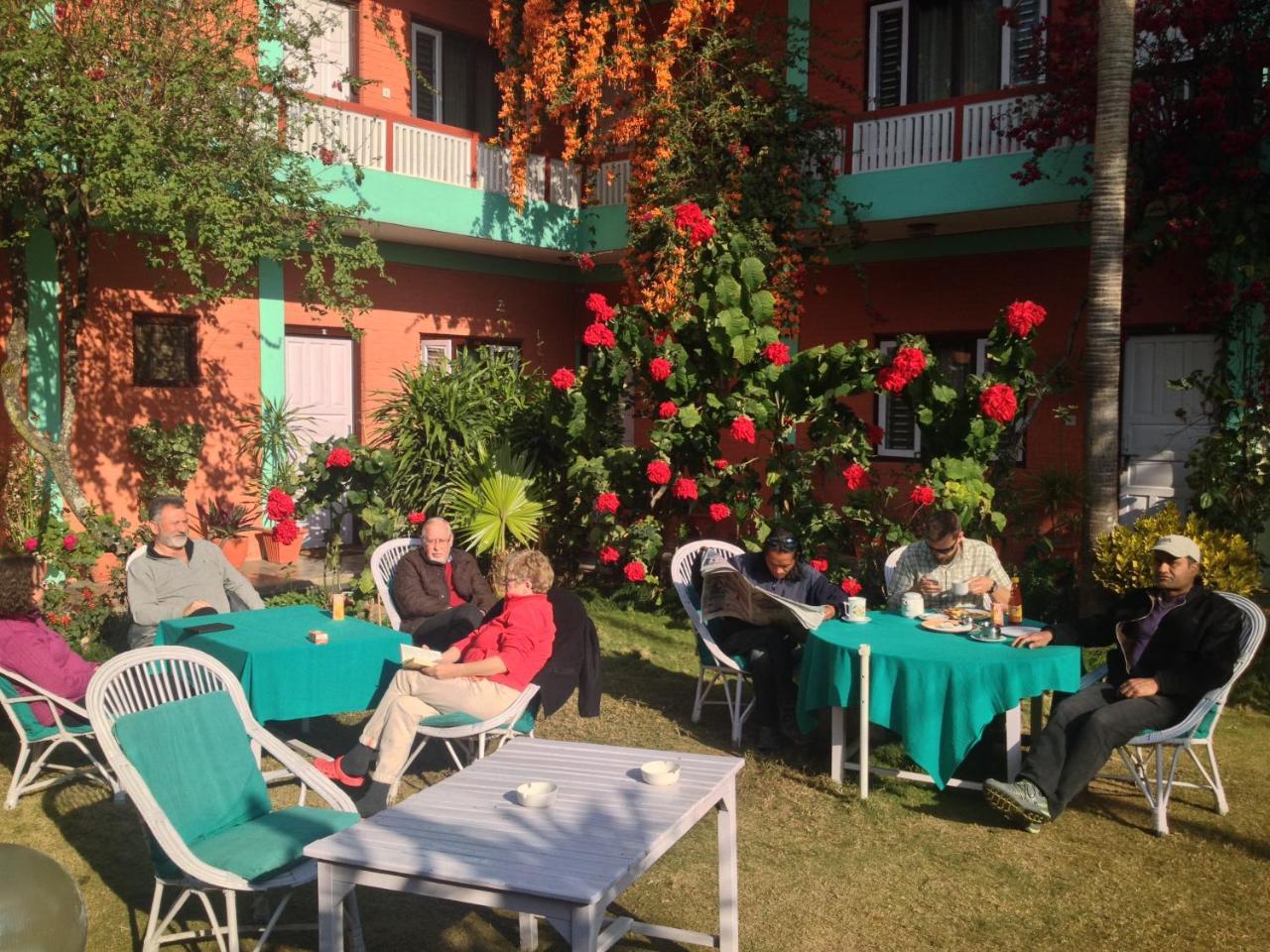 New Pokhara Lodge - Pokhara Lakeside Экстерьер фото