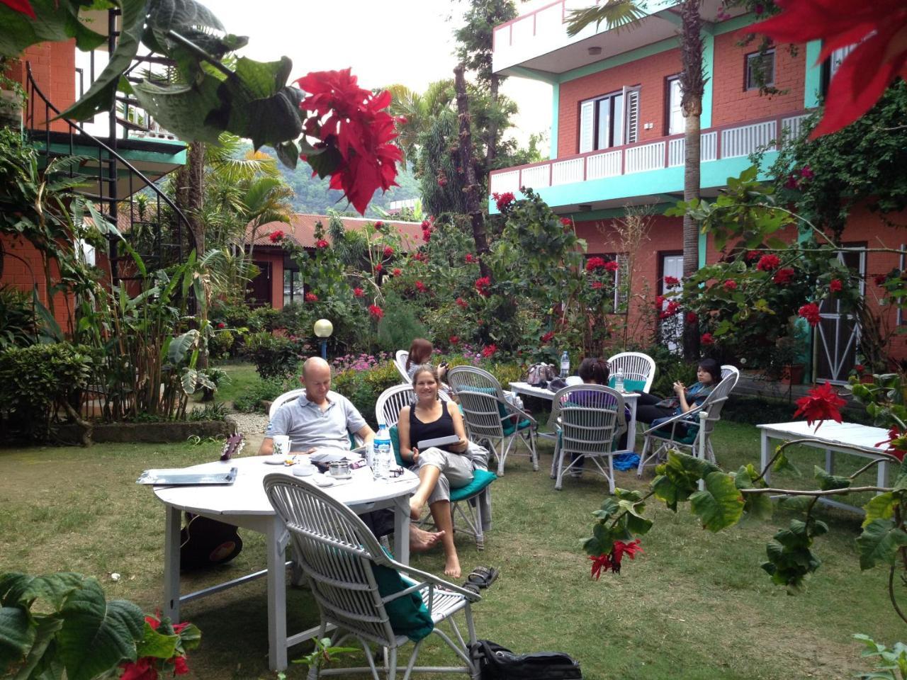 New Pokhara Lodge - Pokhara Lakeside Экстерьер фото